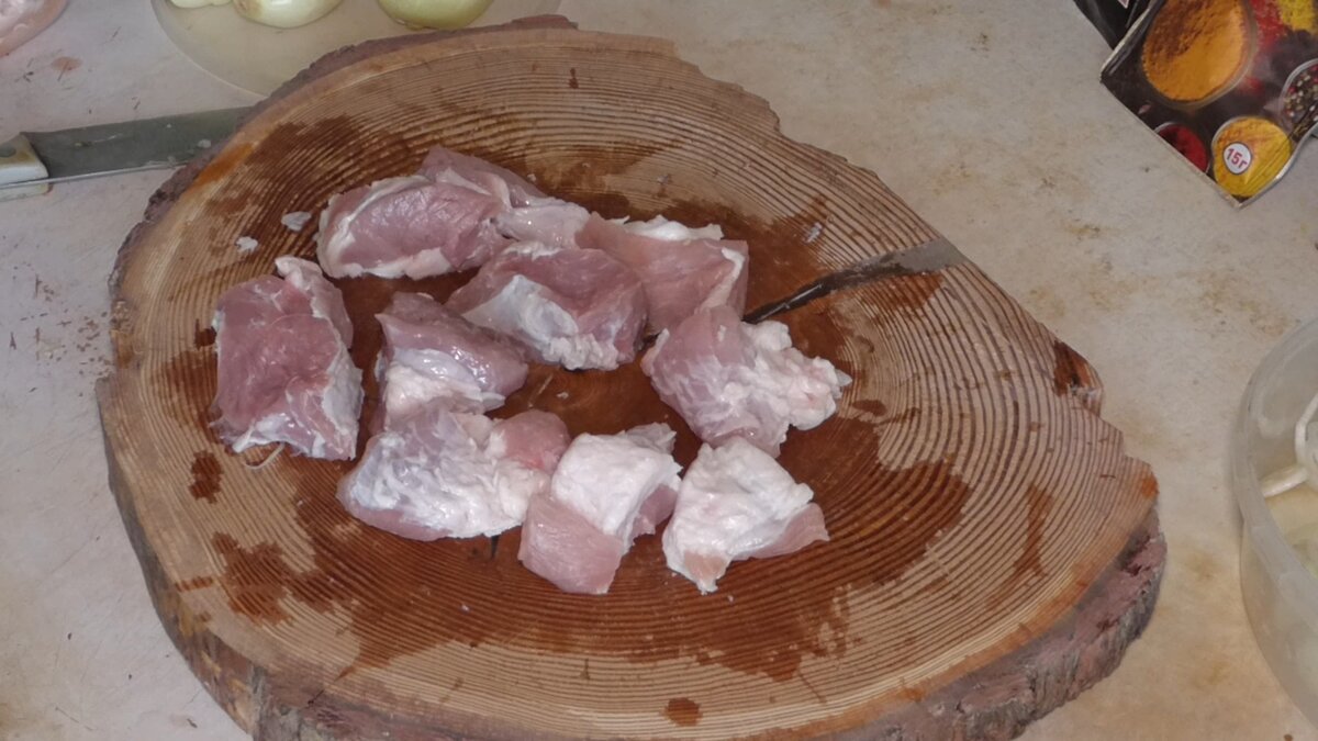 Грудинка порезанная на порционные куски