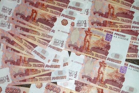    Эксперт назвал угрожающий российской экономике курс рубля
