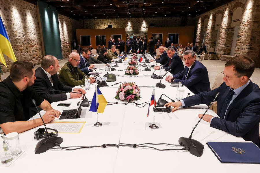 Переговоры России и Украины в Турции (Фото из открытых источников).