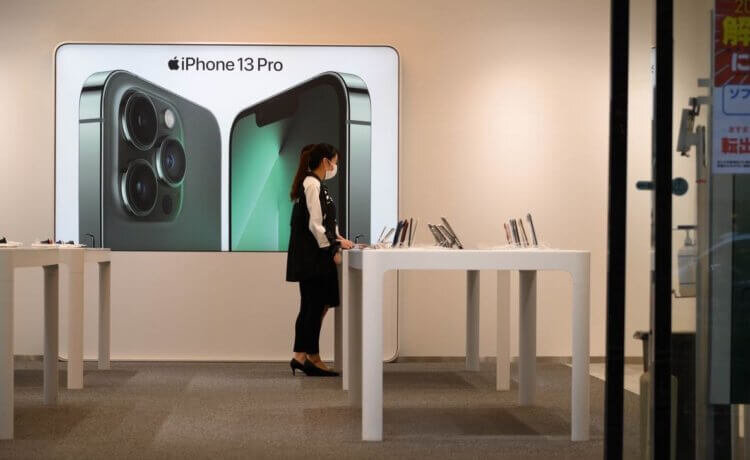 Цены на Айфон не так высоки, как на дорогие телефоны Nokia 15 лет назад