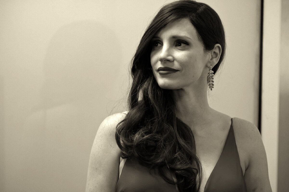 Джессика Честейн в роли Евы. Кадр из фильма