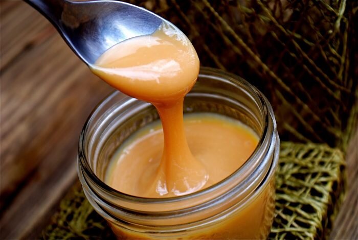 Из пчелиного подмора можно приготовить мази и кремы для суставов