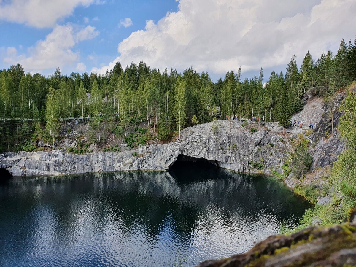 Пожалуй, это самый переоцененный для туристов парк-достопримечательность в Карелии , который меня разочаровал