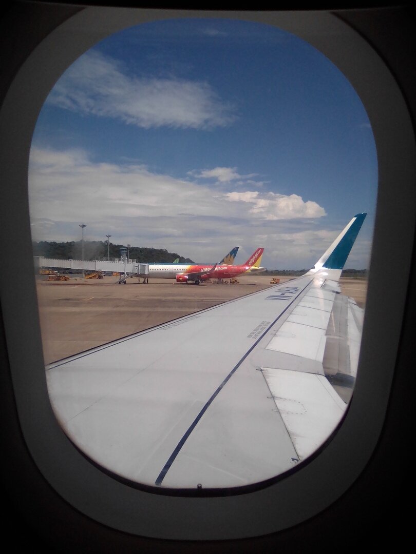 В самолёте, летим домой