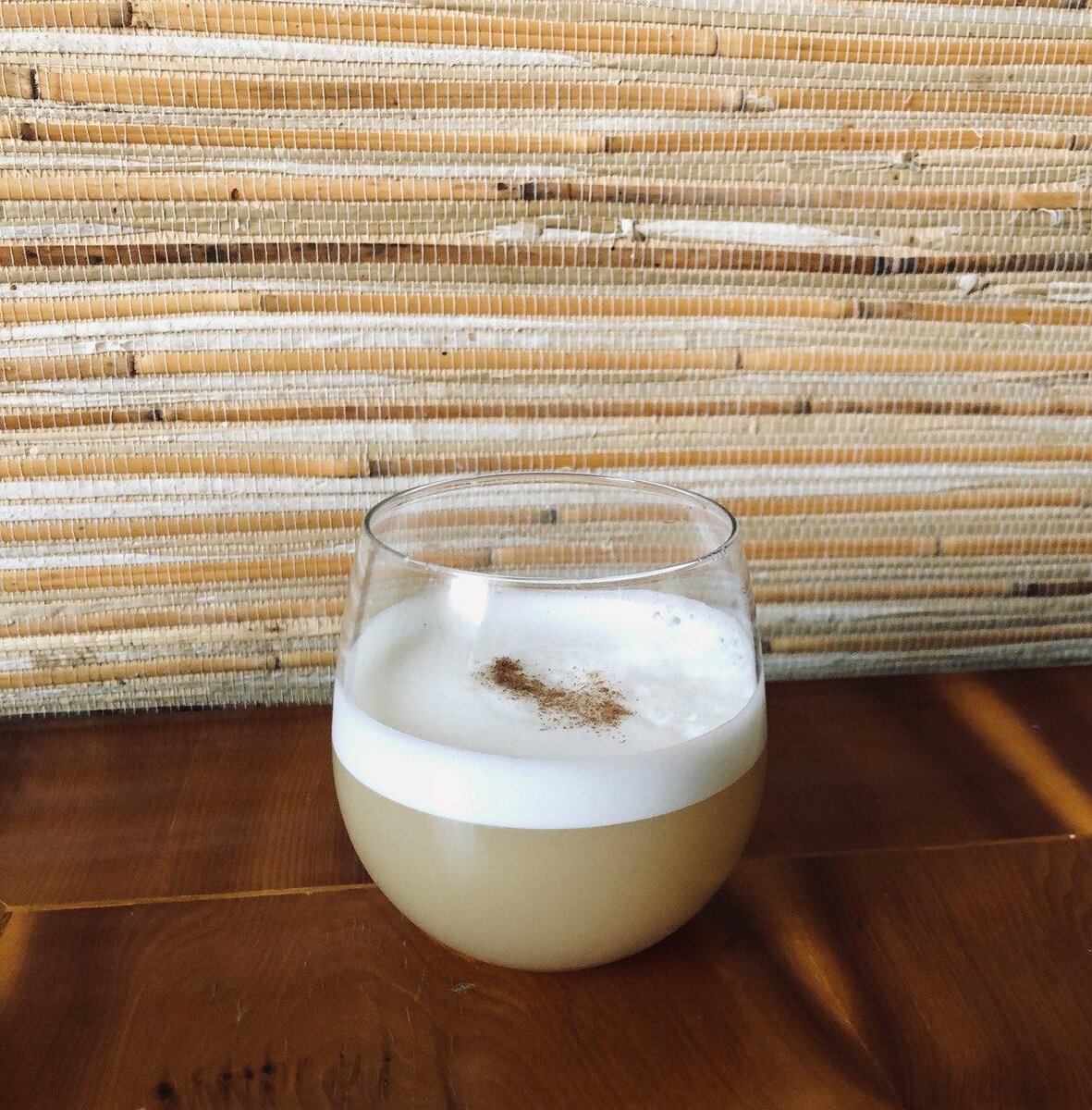 Под обволакивающем слоем пены скрывается напиток, который вызовет волны комплиментов в ваш адрес.