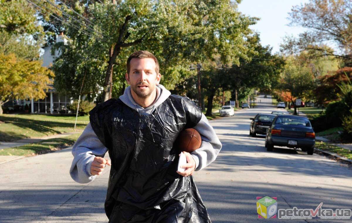 Драма, мелодрама, комедия. Режиссёр: Дэвид О Рассел. КиноПоиск -7,2