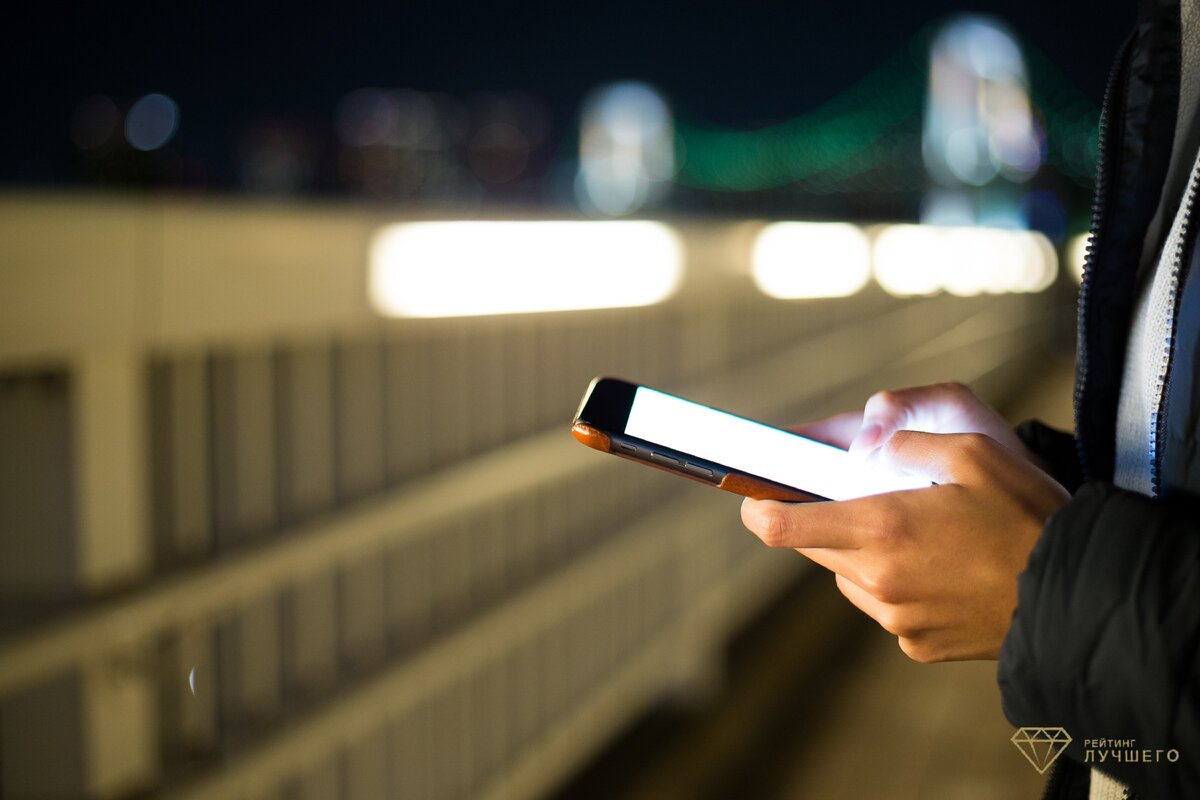 Среди нефлагманских моделей много хороших представителей: надежные и по доступной цене