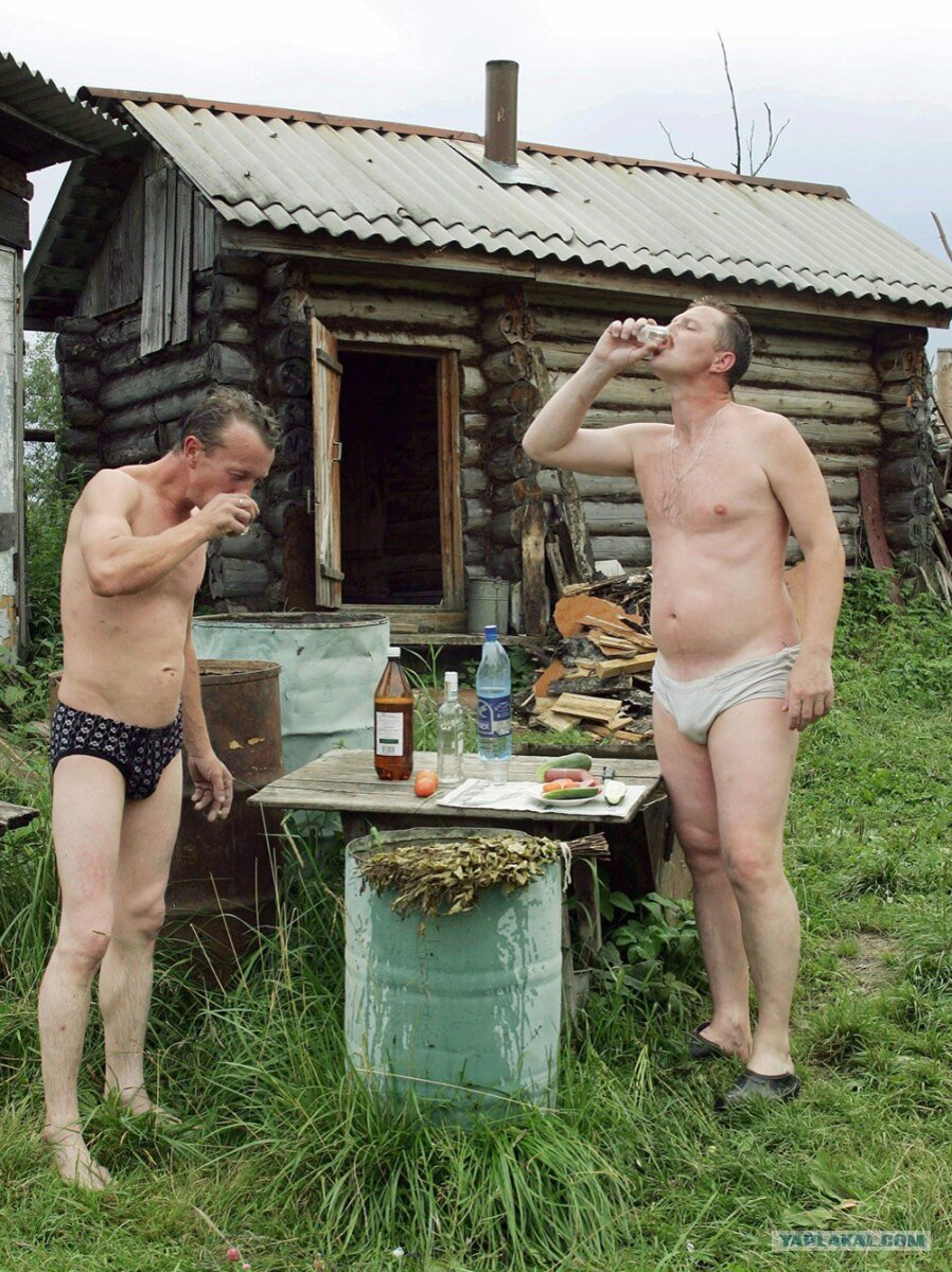голые русские парни в деревне фото 26