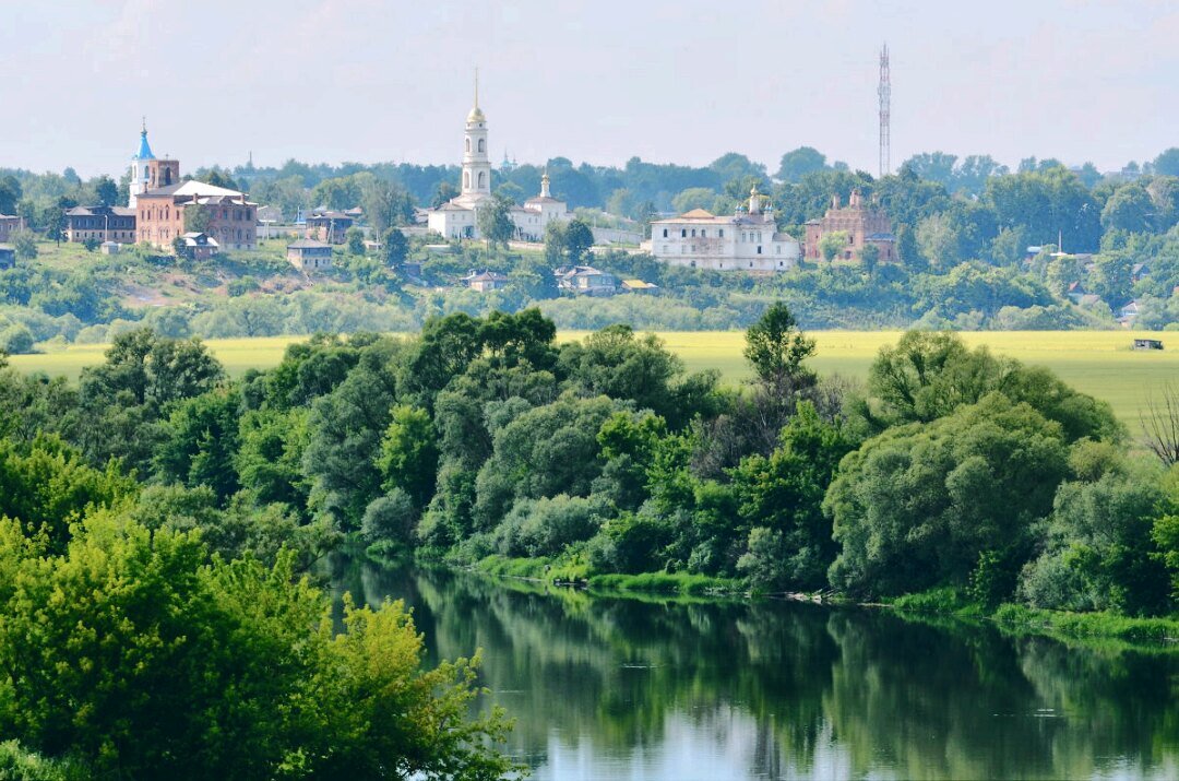 Река Ока в городе Белёв, Тульская область. Фото взято из открытых источников.