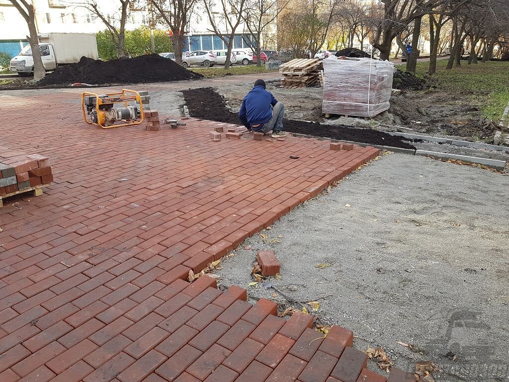 Для подушки лучше брать мелкую фракцию отсева