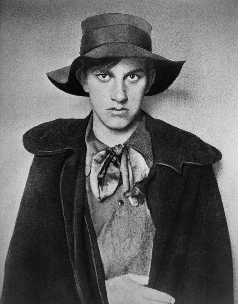   1910 