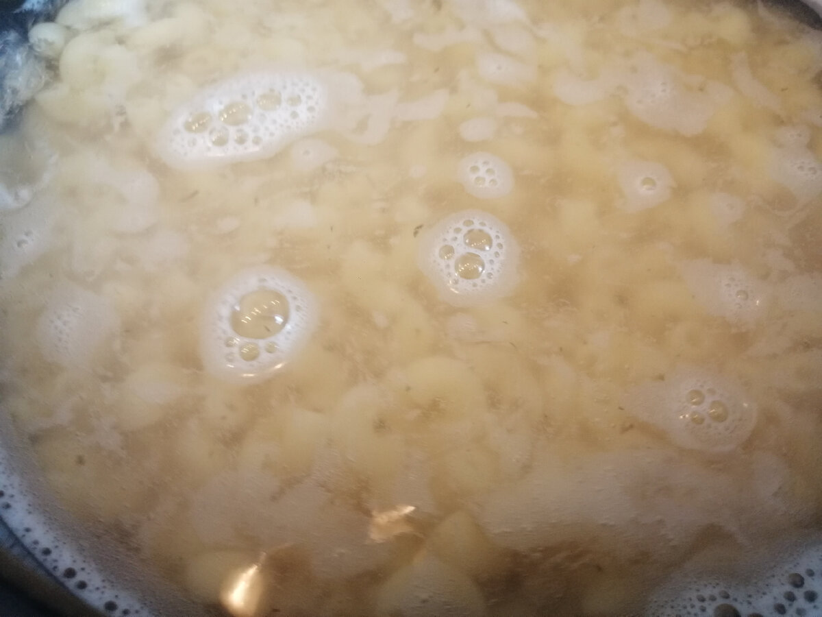 Пока макароны отвариваются, займусь другими ингредиентами.