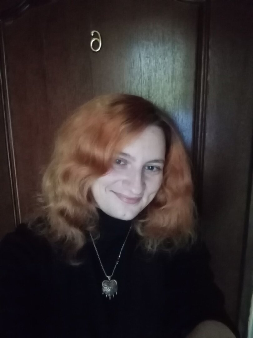 Город встречает как обычно юмором и шутками. Те, кто знают меня лично - поймут. Подсказка над головой. 