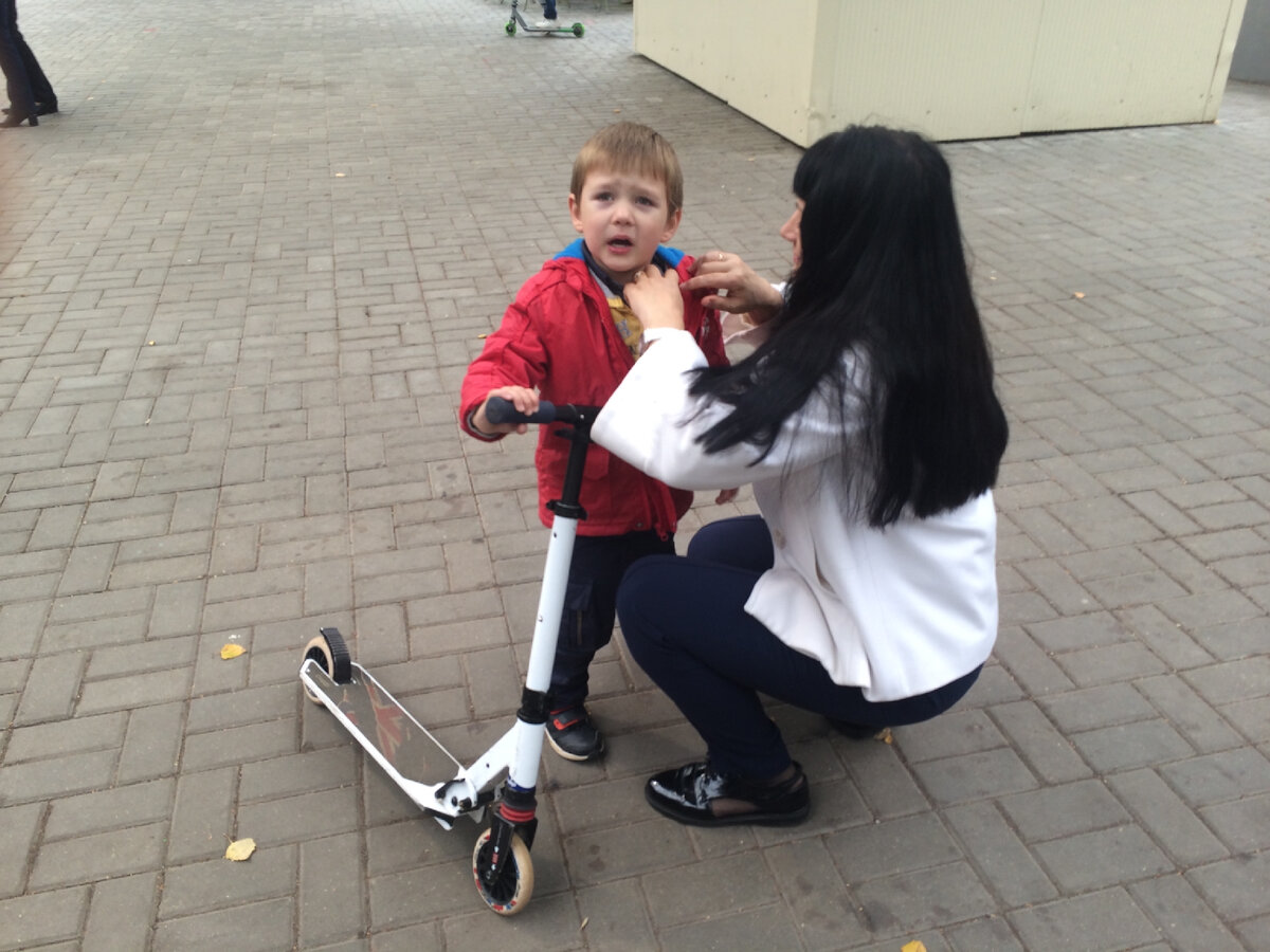 Вот это пальто и брюки выйдя из декрета я больше не надевала 