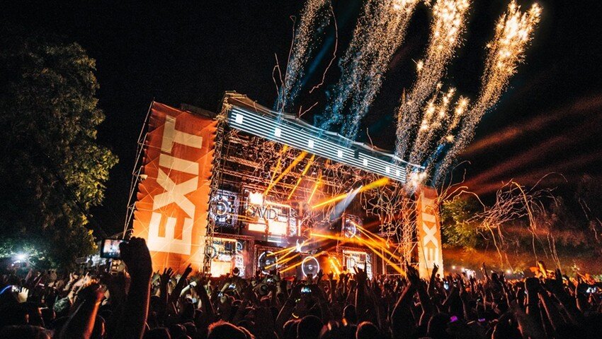 EXIT 2019