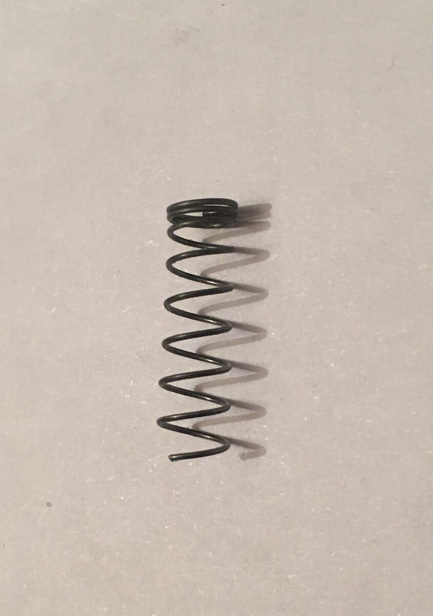 Исходный материал для колечка - пружинка от шариковой ручки