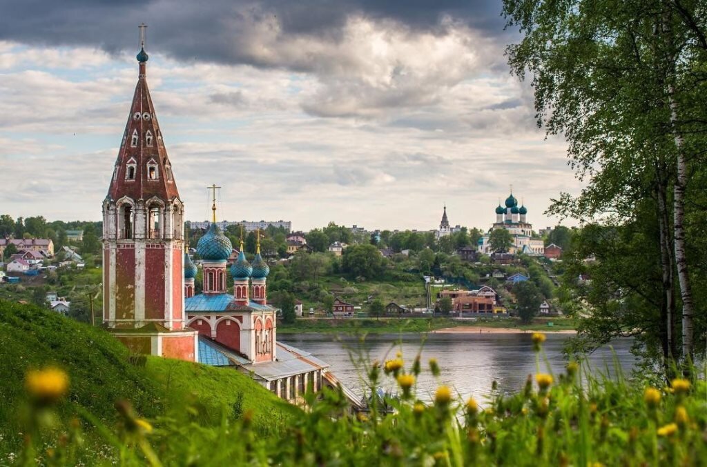 Правый берег Воскресенский собор