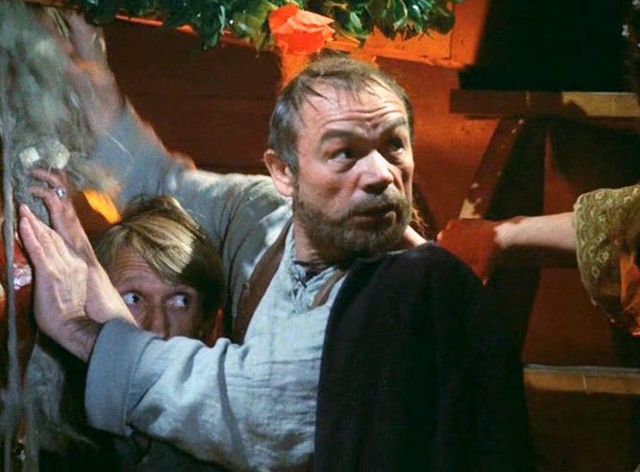 кадр из фильма «Сказ про то, как царь Пётр арапа женил»