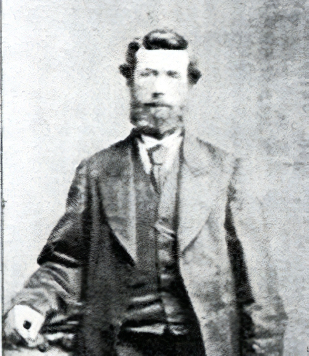 Фото Ричарда Оутса - Фотография с сайта FindAGrave