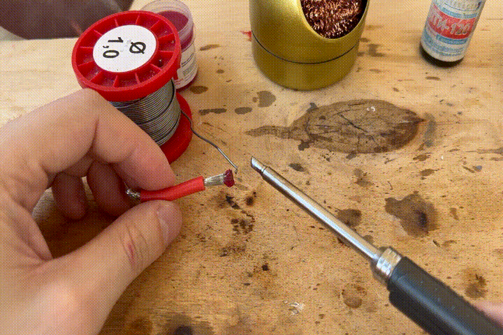 Залудил провод быстро и припой хорошо пропитал каждую жилку.