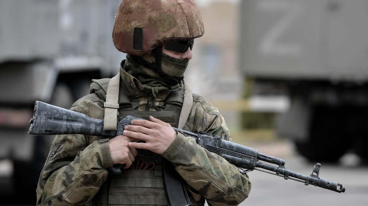    Военнослужащий Росгвардии в Херсонской области© РИА Новости