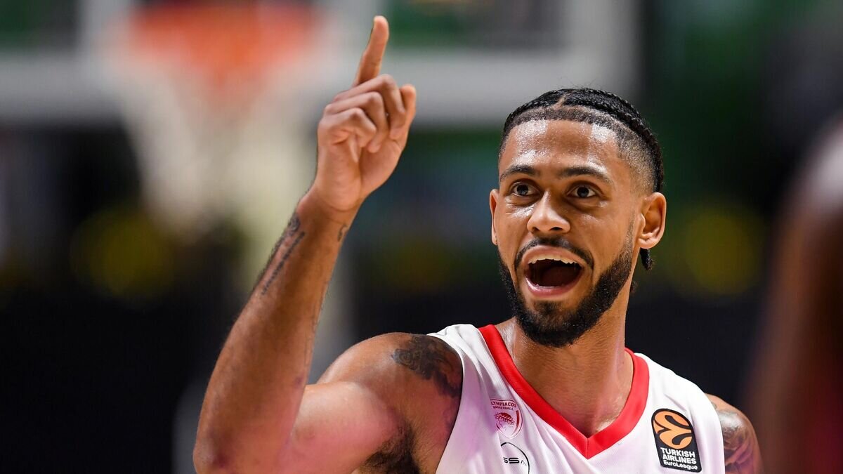    Баскетболист "Олимпиакоса" Томас Уолкап© РИА Новости / Максим Богодвид