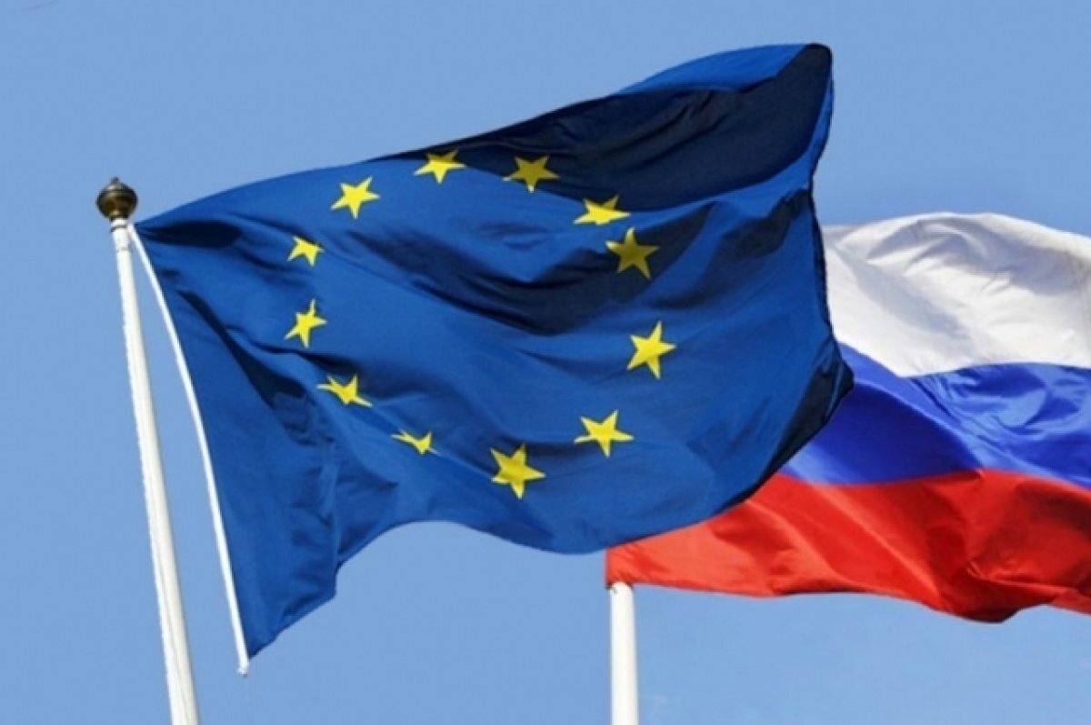    СМИ: Западу придется договариваться с РФ при усилении кризиса в ЕС и США