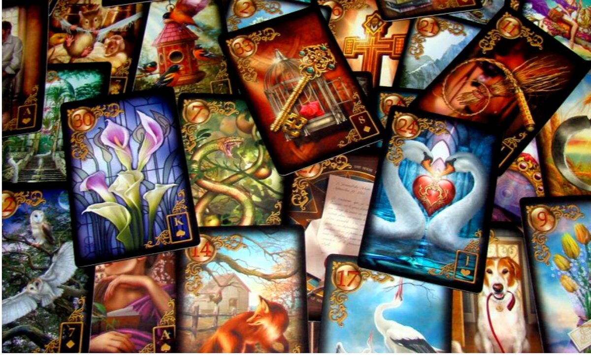 ЭТО КОЛОДА "ЗОЛОТОЙ ОРАКУЛ ЛЕНОРМАН"