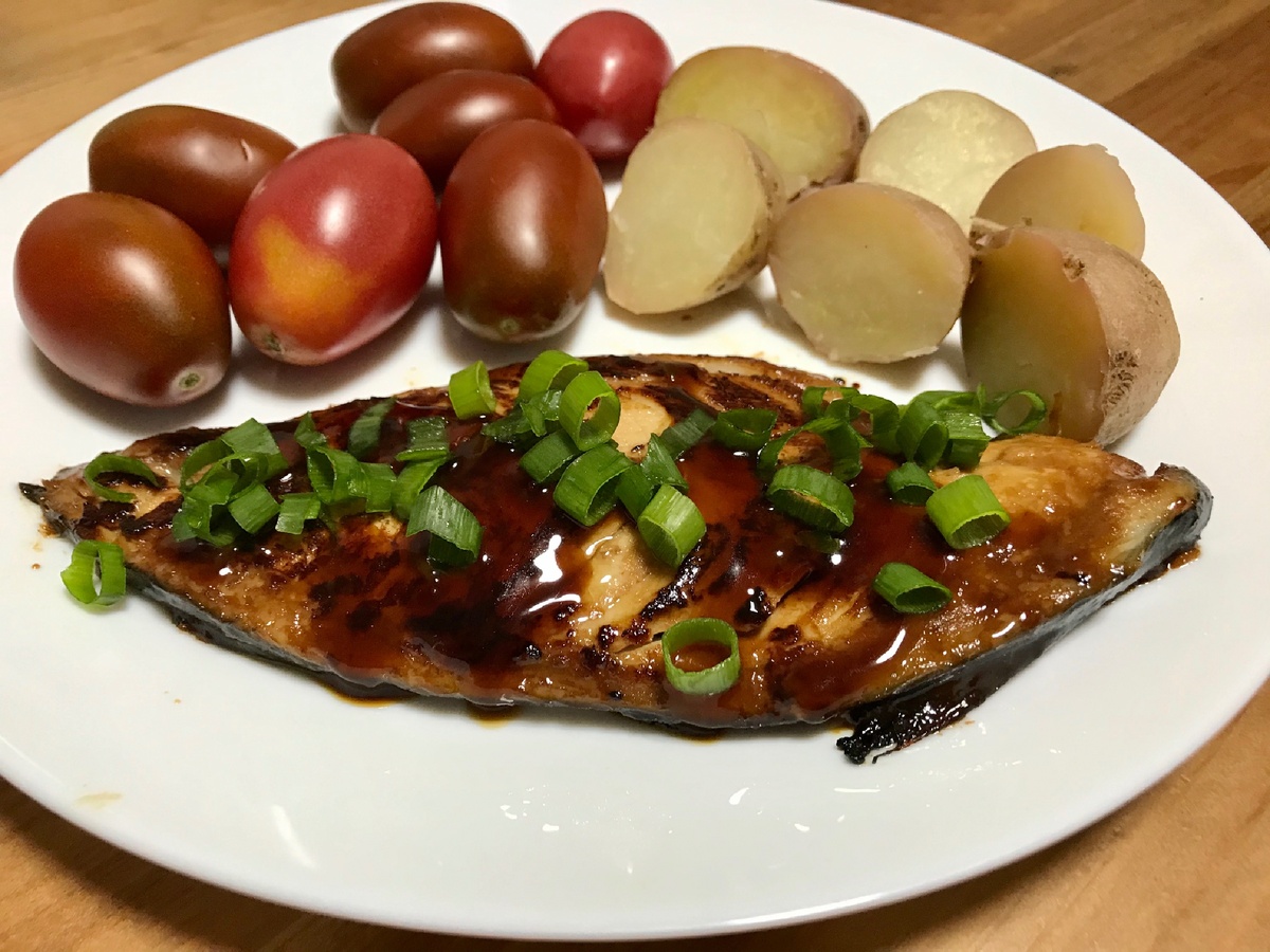 скумбрия в соусе. фото автора