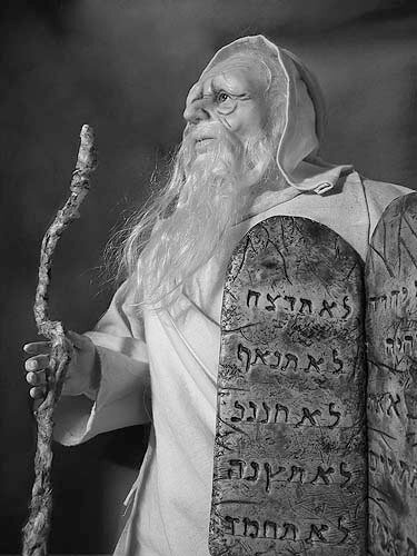 Изображение взято из книги А.Ю.Склярова "По следам Ковчега Завета", издательство ВЕЧЕ, 2015