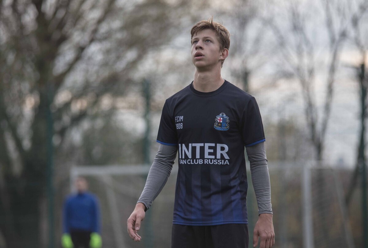 Виталий Светилов, воспитанник команды FC Inter Moscow успешно зимой был отправлен на просмотр в Раменский Сатурн и сейчас является игроком дублирующего состава Сатурн-2.