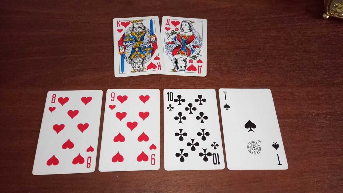 погадать на настоящее будущее. карточный расклад на будущее. игральные карты гадать прошлое. погадать на картах на ближайшее будущее. таро на будущее.