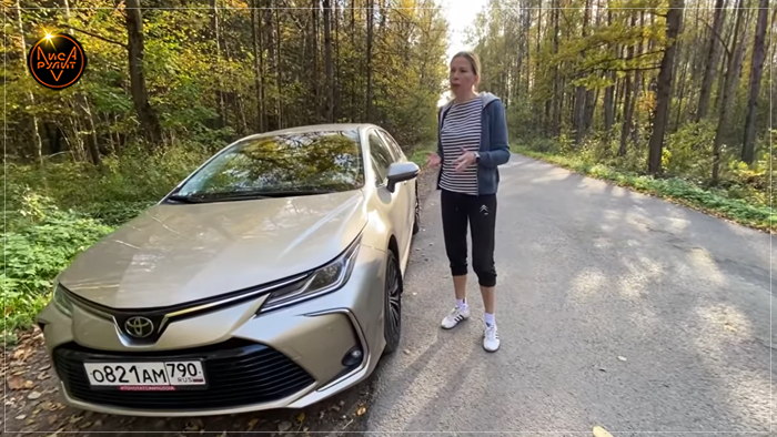 Обзор и тест-драйв автомобиля Тойота Королла