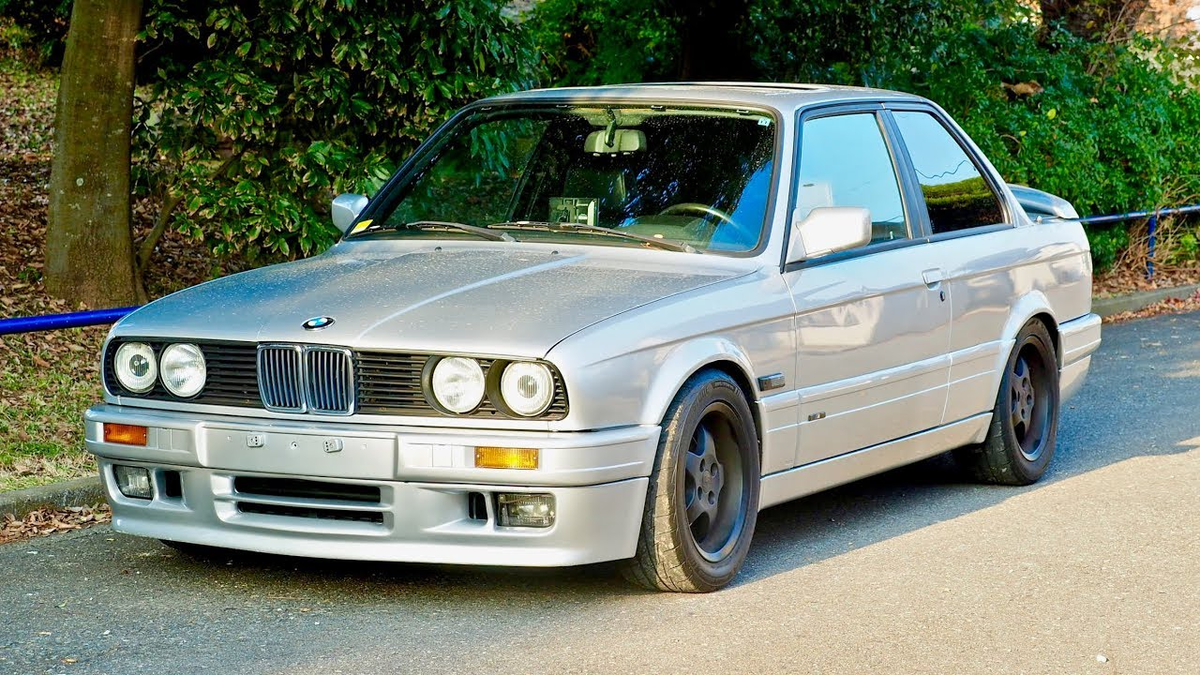 BMW  318
