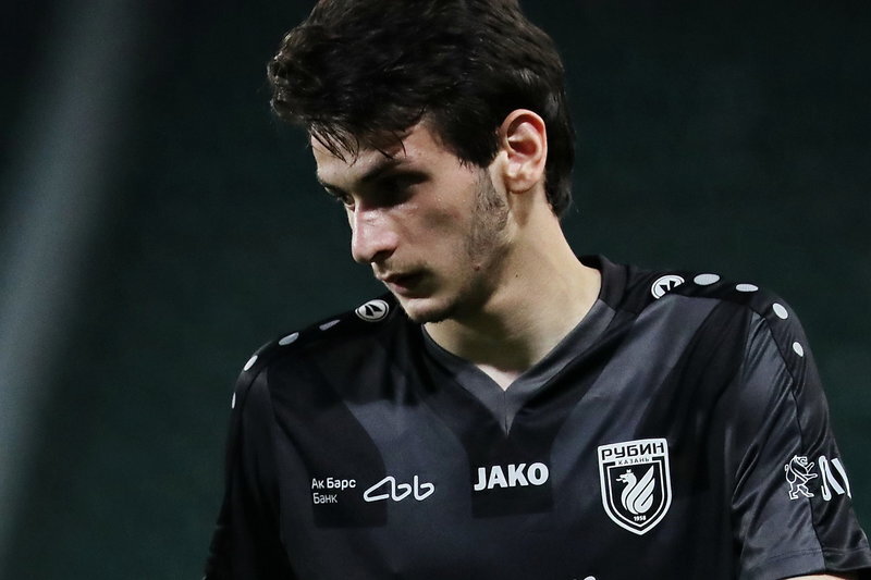 Полузащитник «Рубина» Хвича Кварацхелия рассказал, почему покинул «Локомотив». 