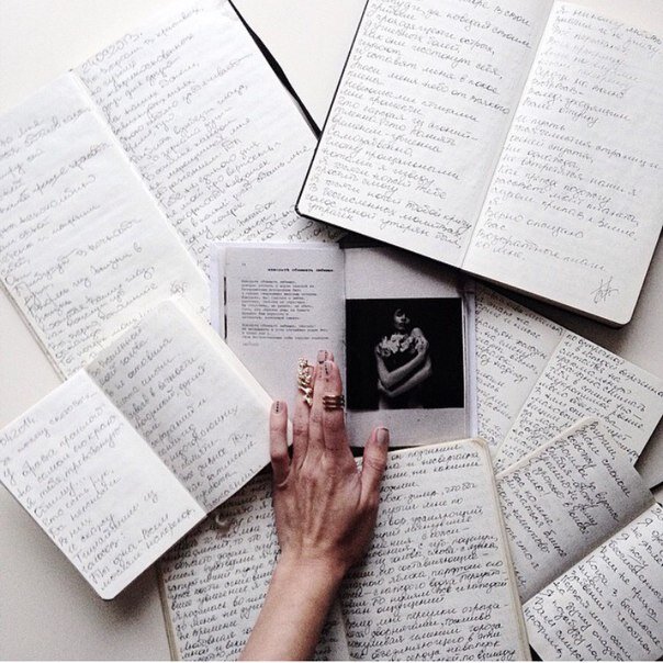 Неужели нельзя было написать слова так как они звучат? Можно, и так и сделали, но что-то пошло не так.