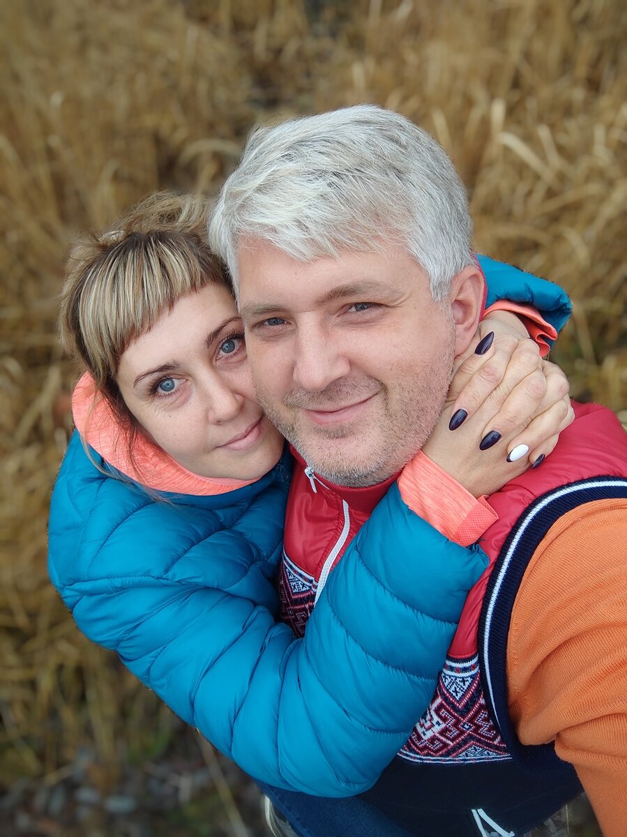 Ирина и Денис Симоновы.