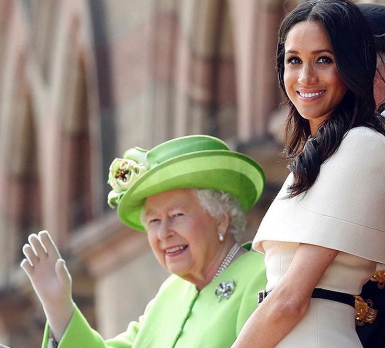 Меган Маркл и Елизавета II.  Фото: https://www.instagram.com/theroyalfamily/
