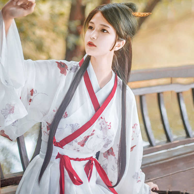 Фото с сайта: https://ae01.alicdn.com/kf/HTB1SBVEaFP7gK0jSZFjq6A5aXXan/Hanfu.jpg_q50.jpg