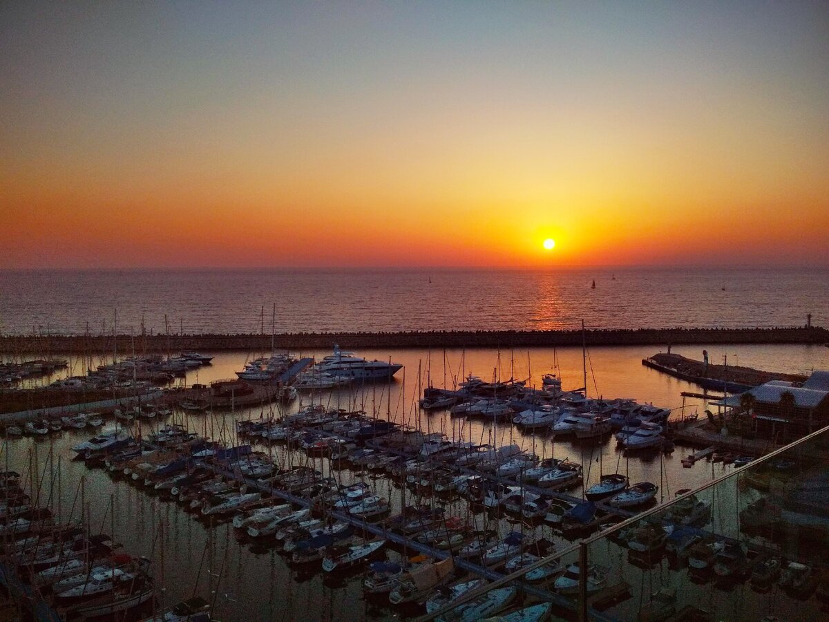 Закат в море. Герцлия