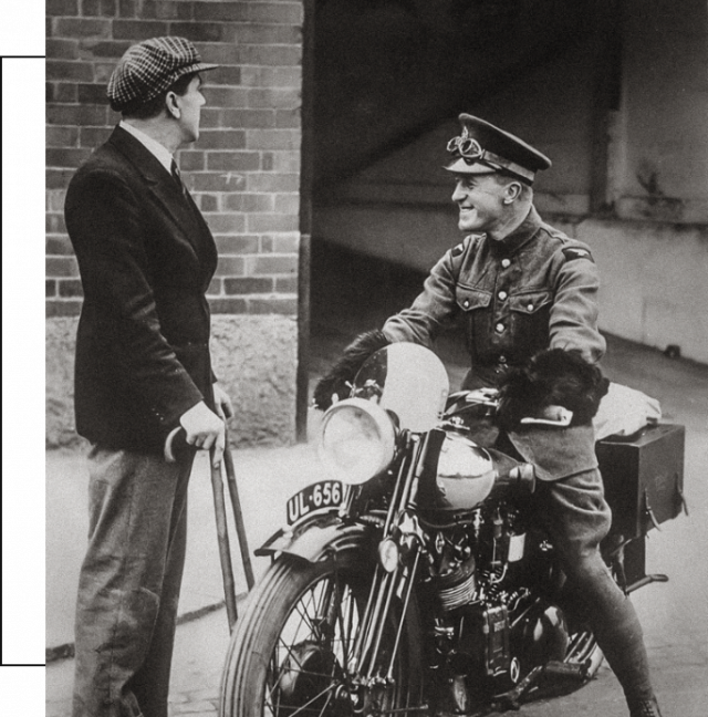 Лоуренц Аравийский на Brough Superior SS 100  Фото www.broughsuperiormotorcycles.com