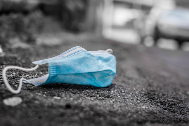 Одноразовая маска.