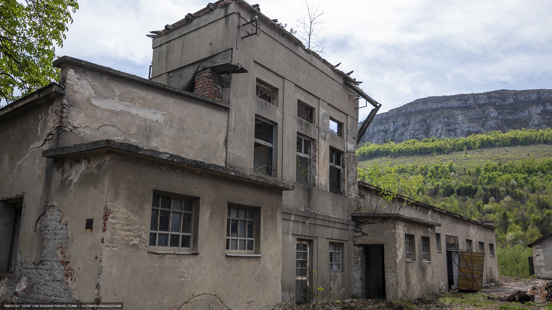 Поход в заброшенный угольный рудник Ртань закрытый в 1967 году12