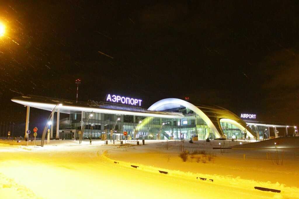 Ночной аэропорт