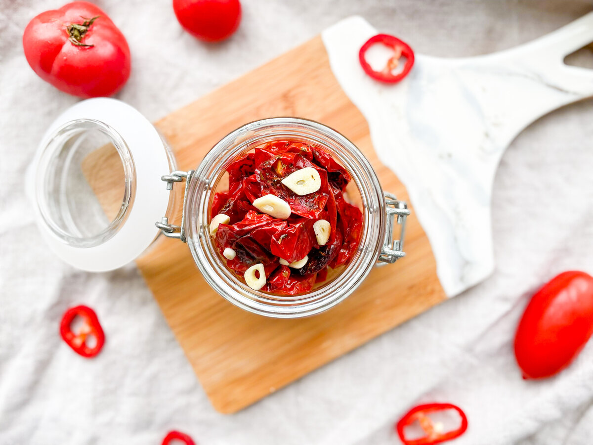 Вяленые помидоры в сушилке для овощей рецепты. Вяленые помидоры и похудение.
