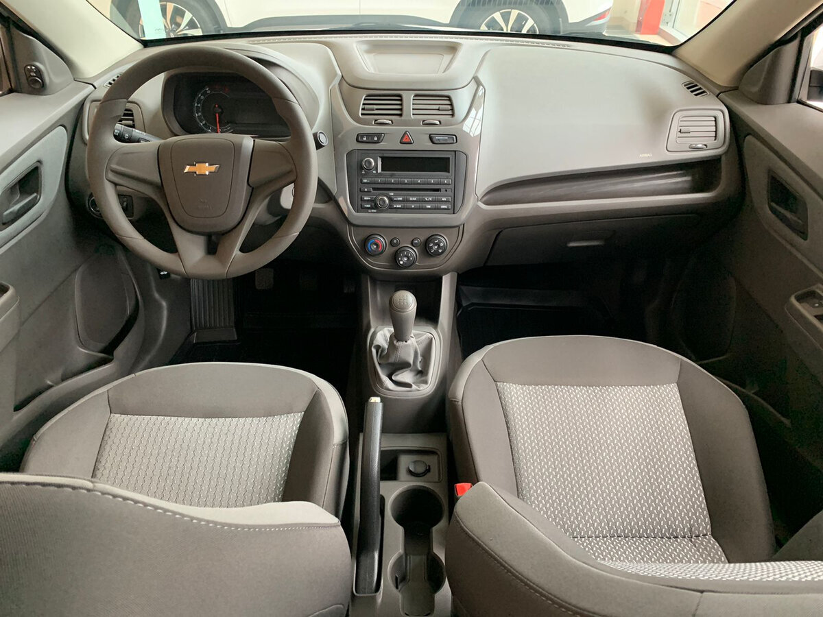 Chevrolet Cobalt. Источник иллюстрации - auto.ru