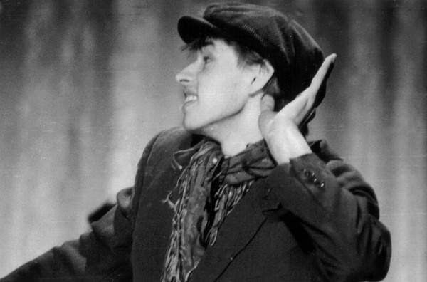 Здесь я использовал накамерную фотовспышку, только для подсветки теней.