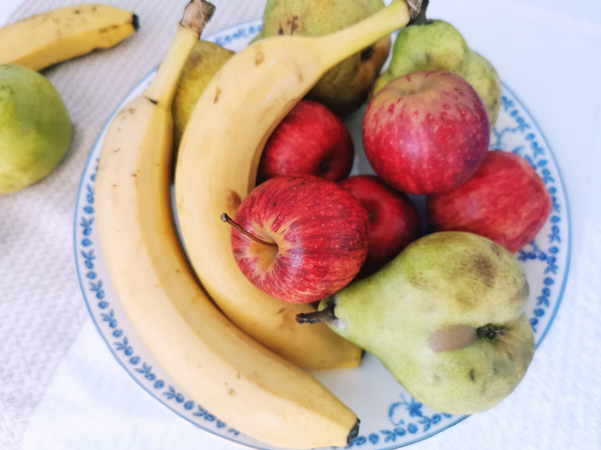 Буда фрукт. Кто ест фрукты после еды. Сколько фруктов на белом свете. Когда можно фрукты после полипэктомии.