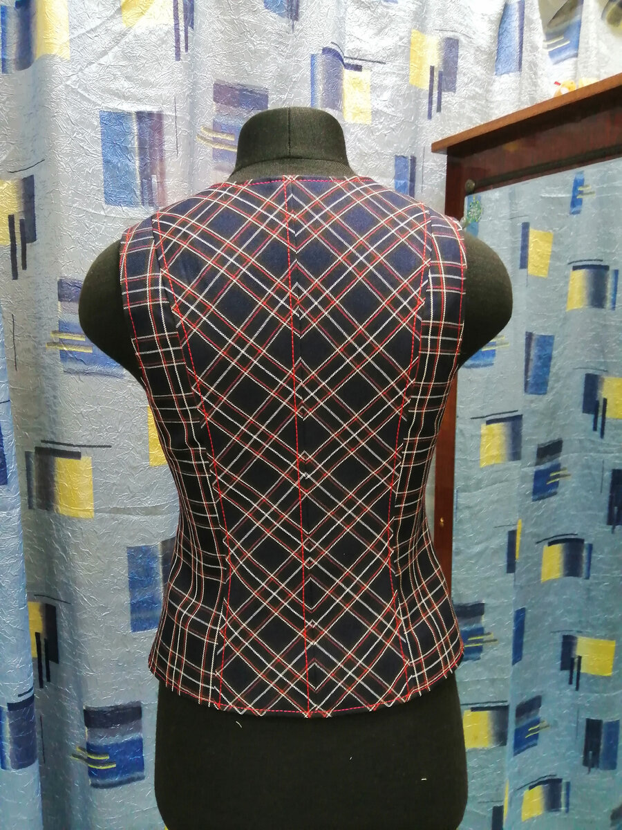 Фото автора. Вид сзади.