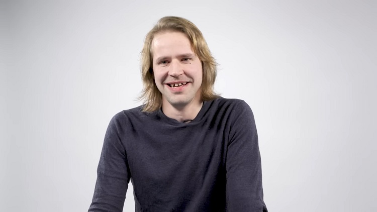  📷    Роберт Курвиц (источник изображения: GameSpot)